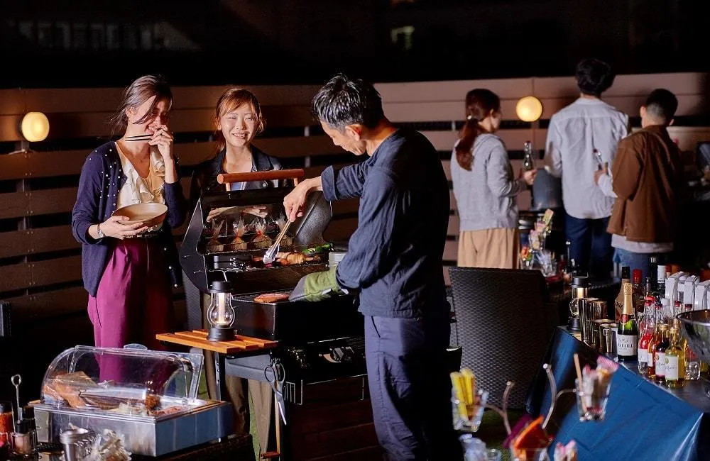 足湯付きガーデンテラス&BBQカラオケパセラ秋葉原電気街店