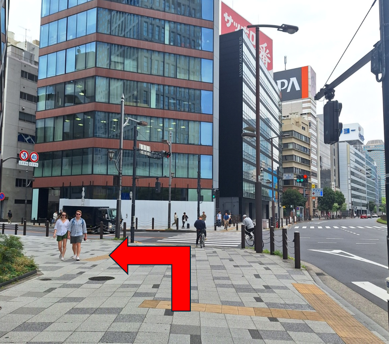 溜池山王駅　10番出口　東京メトロ各線04