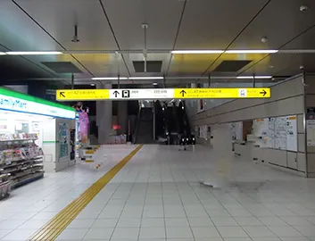 秋葉原駅 つくばエクスプレス02