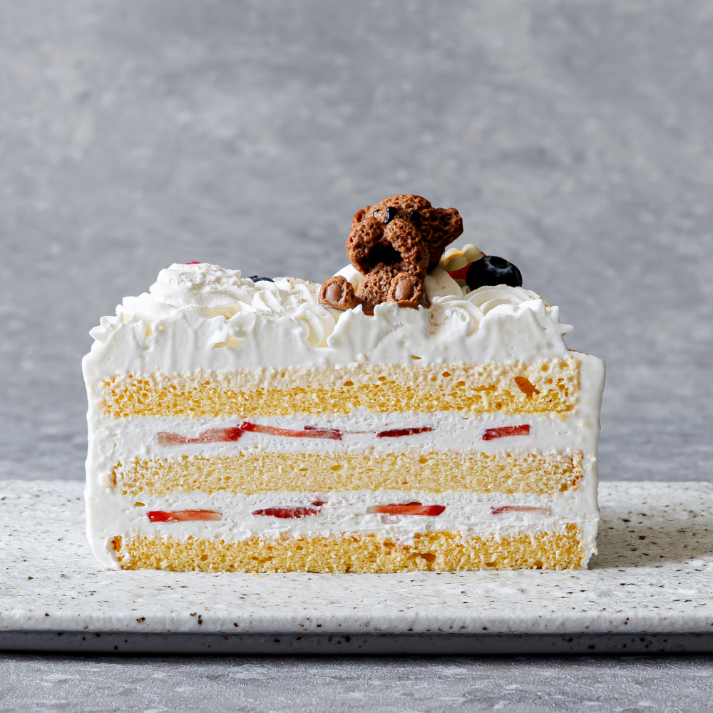 ちびっこくまちゃんのホワイトクリームケーキ